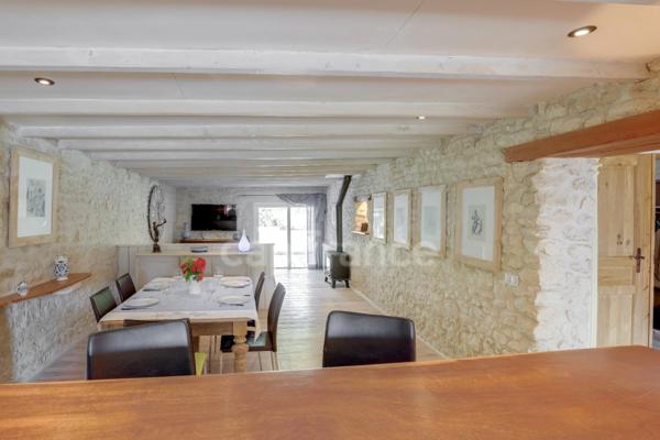 Dpt Charente Maritime (17), à vendre SAINT SULPICE DE ROYAN - Villa Charentaise de 267 m² - Terrain de 958,00 m²