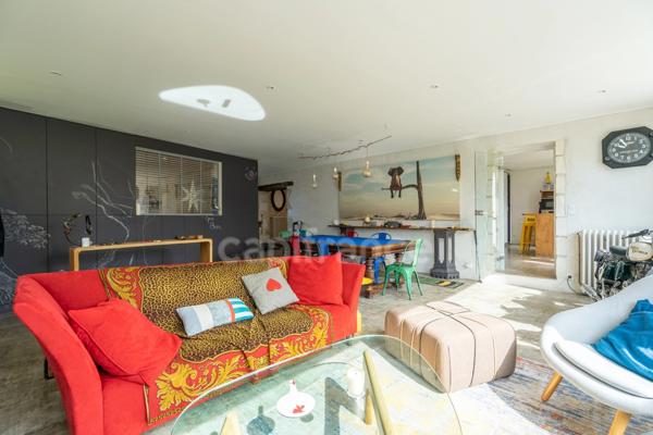 Dpt Charente Maritime (17), à vendre SAINT SULPICE DE ROYAN - Villa Charentaise de 267 m² - Terrain de 958,00 m²