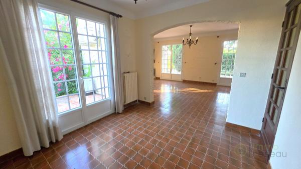 Villa à MAUGUIO (34130)