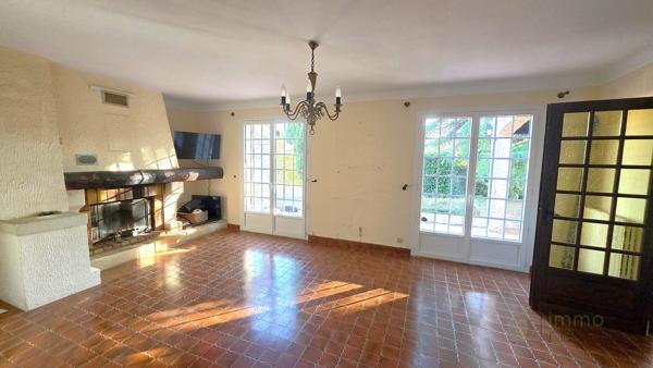 Villa à MAUGUIO (34130)