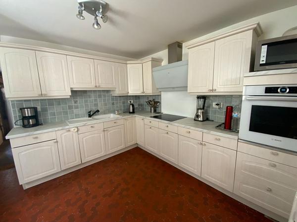 Achat maison près de LAVARDAC - 5 pièce(s) - 194 m² - 148 000 €