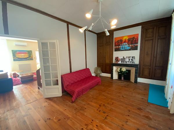 Achat maison près de LAVARDAC - 5 pièce(s) - 194 m² - 148 000 €