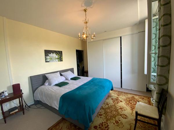 Achat maison près de LAVARDAC - 5 pièce(s) - 194 m² - 148 000 €