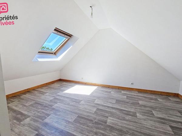Maison et terrain de 1615m² , vue mer lointaine  Plestin Les Greves