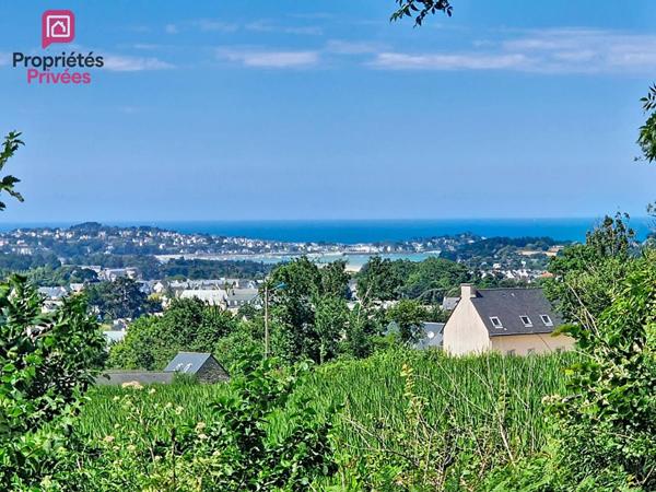 Maison et terrain de 1615m² , vue mer lointaine  Plestin Les Greves