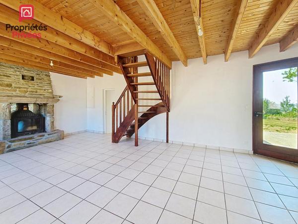 Maison et terrain de 1615m² , vue mer lointaine  Plestin Les Greves