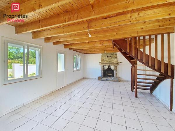 Maison et terrain de 1615m² , vue mer lointaine  Plestin Les Greves