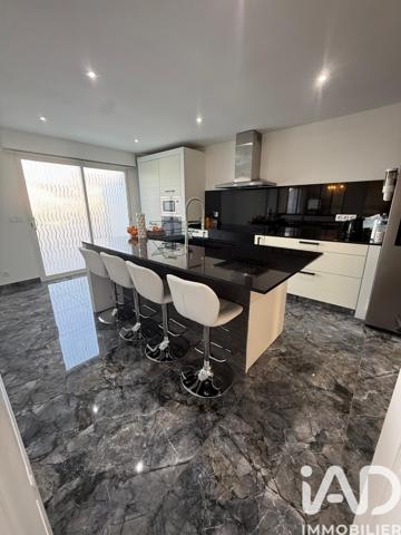 Maison à vendre 6 pièces 197 m² Drancy