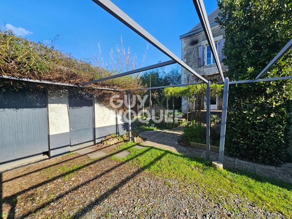 Maison familiale de caractère ? Centre-ville ? Jardin et dépendances