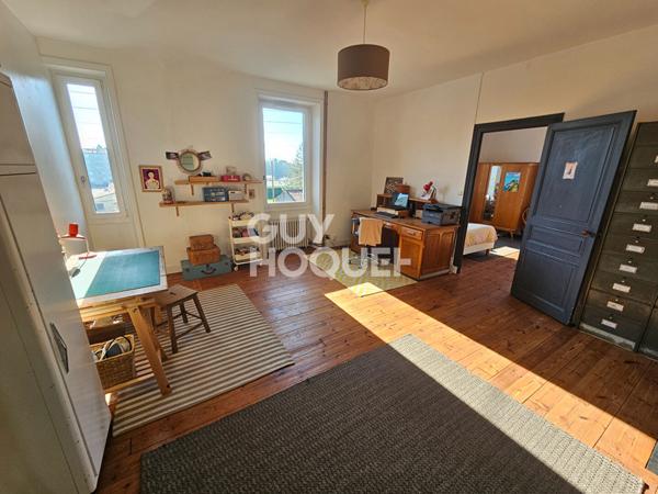 Maison familiale de caractère ? Centre-ville ? Jardin et dépendances