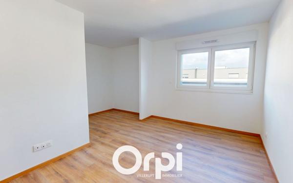 Appartement à louer    4 pièces • 103,70 m2 Mont-Saint-Martin