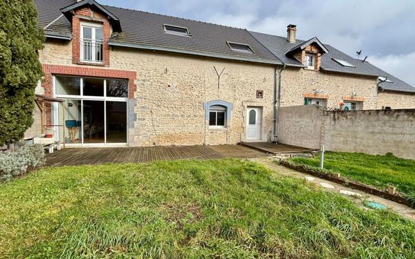 Maison à vendre    4 pièces •  Angerville