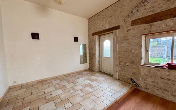 Maison à vendre    4 pièces •  Angerville