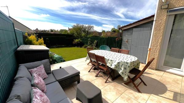 (95420) MAGNY EN VEXIN  , Maison 8 pièces ,120m2 , grand  séjour, 4 chambres, garage , jardin clos