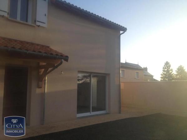 Maison à louer 4 pièces 80.73m² Cissé (86170)