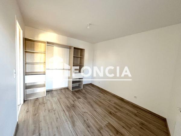 Location Appartement 2 pièces 43.1 m² - 70 BOULEVARD DE LA REPUBLIQUE Voiron 38500