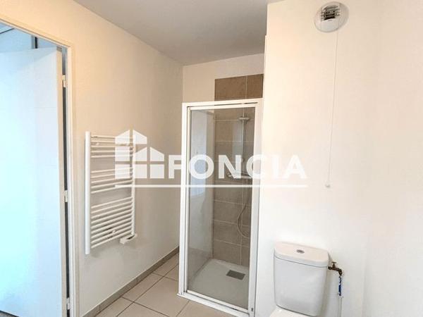 Location Appartement 2 pièces 43.1 m² - 70 BOULEVARD DE LA REPUBLIQUE Voiron 38500