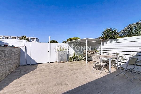 Double Marina en duplex en parfait état avec appontement XXL