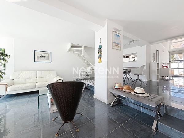 Double Marina en duplex en parfait état avec appontement XXL