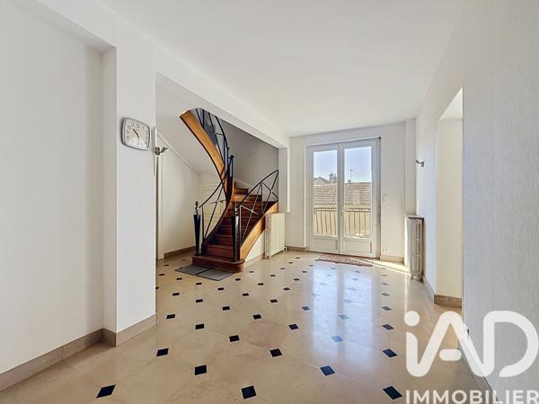 Location maison 5 pièces 135,5 m² Lucenay-lès-Aix