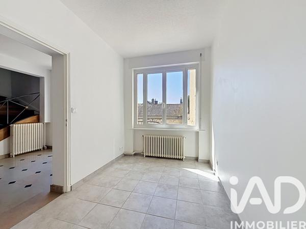 Location maison 5 pièces 135,5 m² Lucenay-lès-Aix