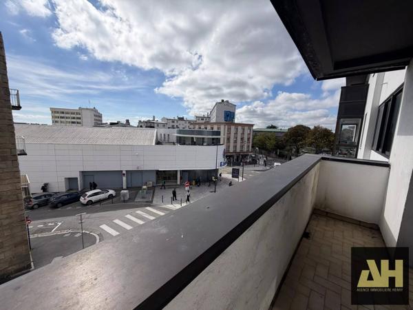 EXCLUSIVITE BREST CENTRE- FAC DE MEDECINE - T2 DANS RÉSIDENCE DE STANDING - ASCENSEUR ET BALCON