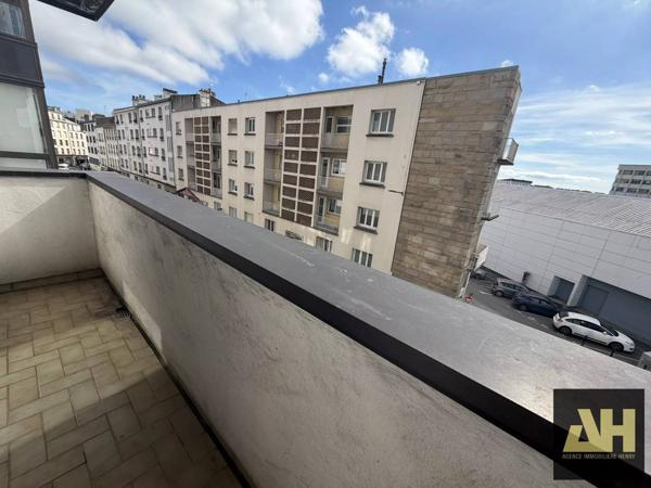 EXCLUSIVITE BREST CENTRE- FAC DE MEDECINE - T2 DANS RÉSIDENCE DE STANDING - ASCENSEUR ET BALCON