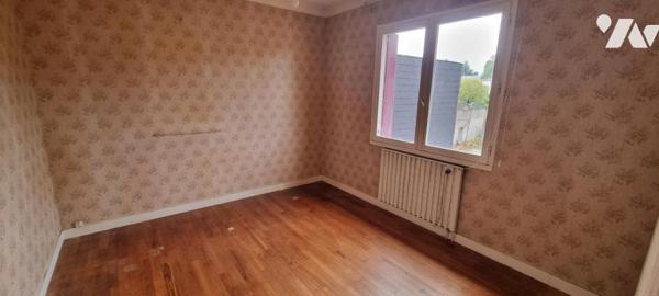 LA GUERCHE DE BGNE - Centre ville - Maison avec terrain