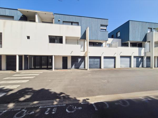 Appartement
         2 pièces
        - 54 m² Exclusivité 186 500 € *