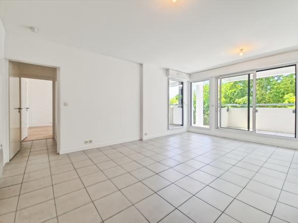 Appartement
         2 pièces
        - 54 m² Exclusivité 186 500 € *