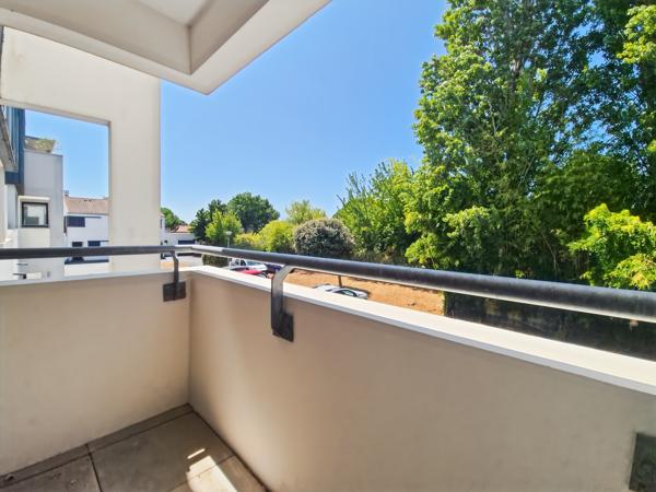 Appartement
         2 pièces
        - 54 m² Exclusivité 186 500 € *