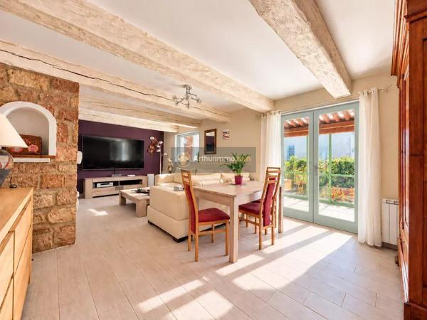 Vente                                                      Maison
                        
                     5 pièces                      130 m2                     à Saint-Raphaël