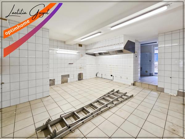 À vendre à Souvigny – Ensemble immobilier avec local commercial et appartement F4 en duplex