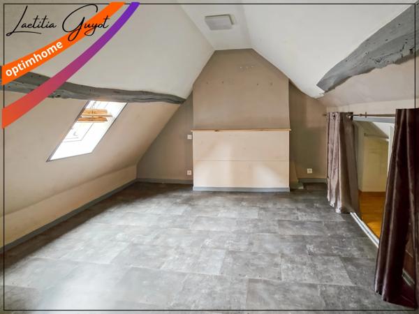 À vendre à Souvigny – Ensemble immobilier avec local commercial et appartement F4 en duplex