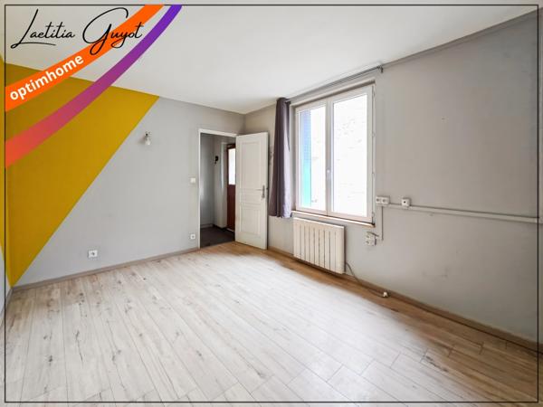À vendre à Souvigny – Ensemble immobilier avec local commercial et appartement F4 en duplex
