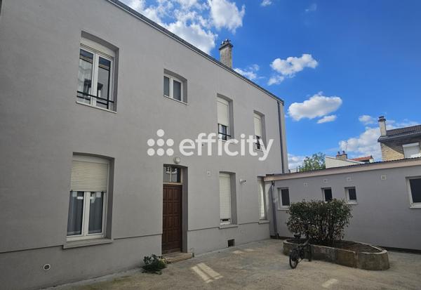 Immeuble
        
        - 560 m² 1 390 000 € *