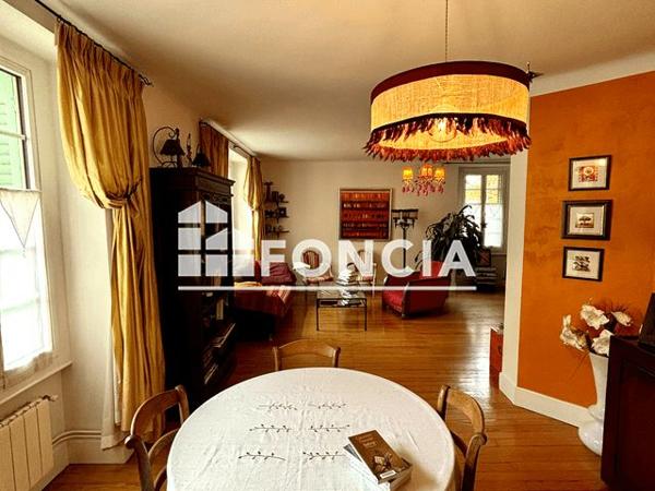 À vendre Maison 5 pièces 185 m² - Gex 01170