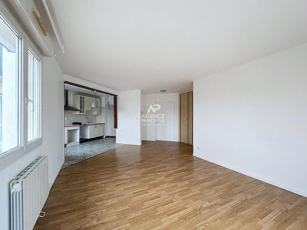 Appartement 3 pièces - 66.49 m² - CHATOU Loyer 1 290 €/mois charges comprises **  - Référence  148496