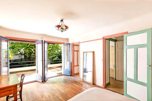 Maison Paris 18 e - MONTMARTRE / BATIGNOLLES