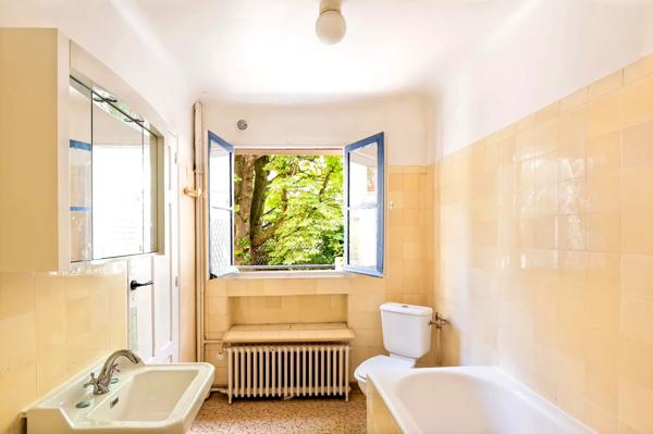 Maison Paris 18 e - MONTMARTRE / BATIGNOLLES