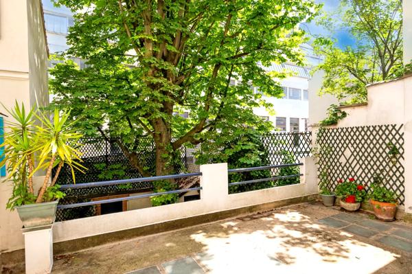 Maison Paris 18 e - MONTMARTRE / BATIGNOLLES