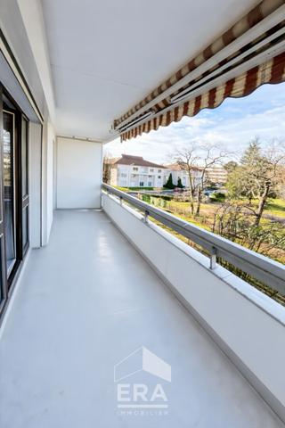 Spacieux T2 lumineux avec balcon et vue dégagée et tram à pied