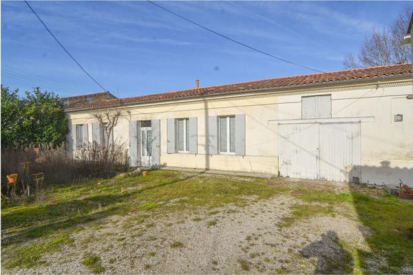 Maison Échoppe en pierre à rénover de 207m2 en impasse - Quartier de "Gajac" - Fort potentiel d'évolution ! 207 m²