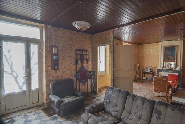 Maison Échoppe en pierre à rénover de 207m2 en impasse - Quartier de "Gajac" - Fort potentiel d'évolution ! 207 m²