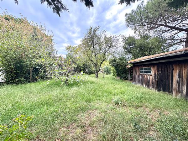 Maison à rénover de type 3 et véranda