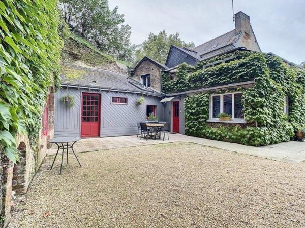 Maison de charme de 200 m² avec jardin et annexes – entre Tours et Amboise