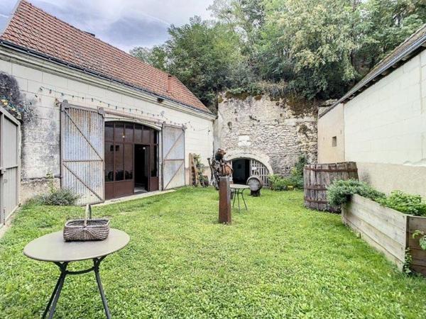Maison de charme de 200 m² avec jardin et annexes – entre Tours et Amboise