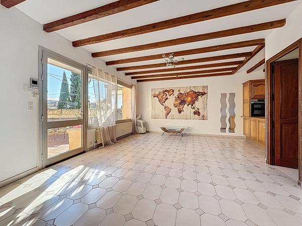 Ensemble immobilier d'environ 180m2 habitables