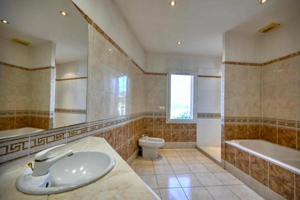 Maison à vendre 4 pièces GREZIEU LA VARENNE (69)- Maison P4 avec piscine