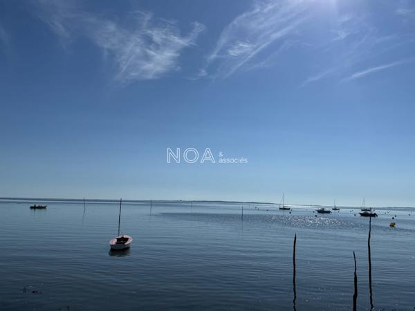 Maison sur le port de Cassy
